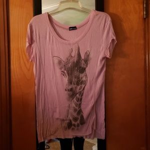 Giraffe t-shirt